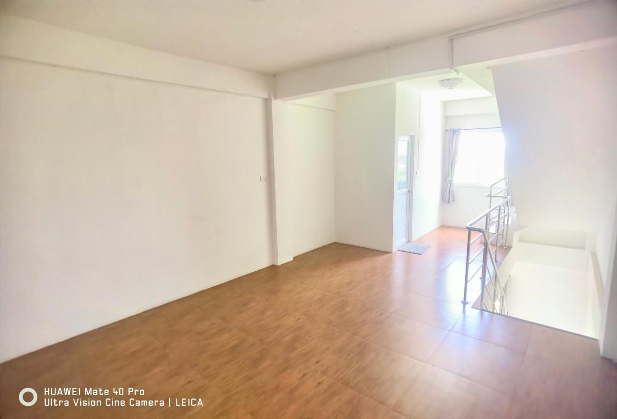 Hotel 115 Townhouse Ban Khlong Krang Zewnętrze zdjęcie